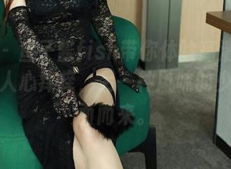 秀人网 – 鱼子酱fish带你体验高清双马尾怎么让人心痒痒，另一种风味的少女感扑面而来。