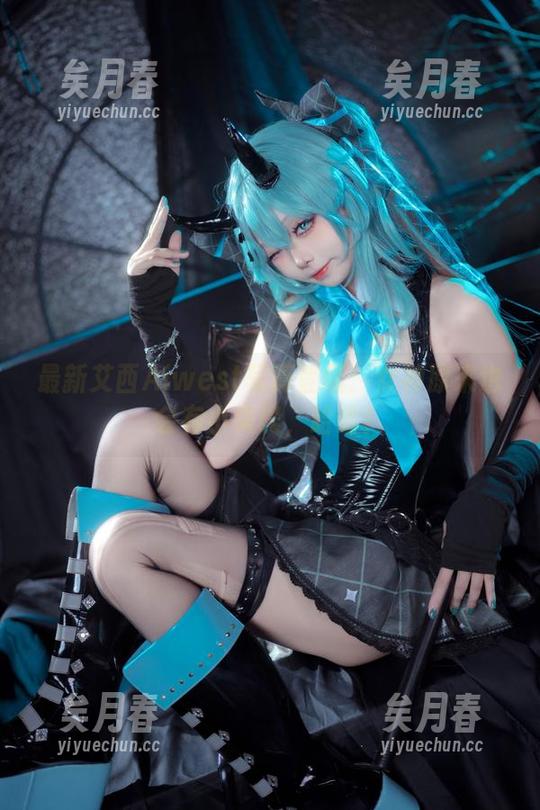 艾西Aiwest 最新艾西Aiwest写真登场:女神原来也会有小失误,哈哈!