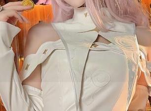 看花兮_honoka的私拍，和服的光彩能否掩盖她那调皮的资源呢？