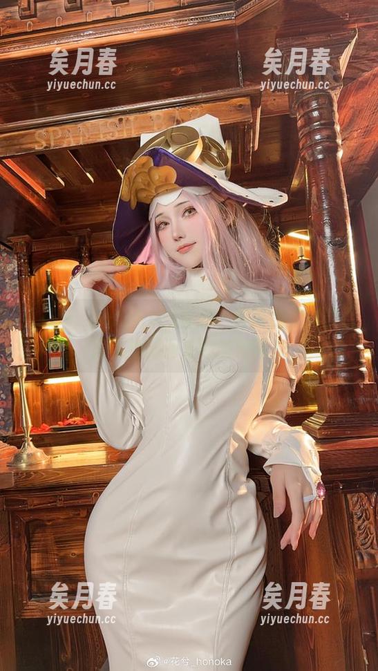 看花兮_honoka的私拍，和服的光彩能否掩盖她那调皮的资源呢？