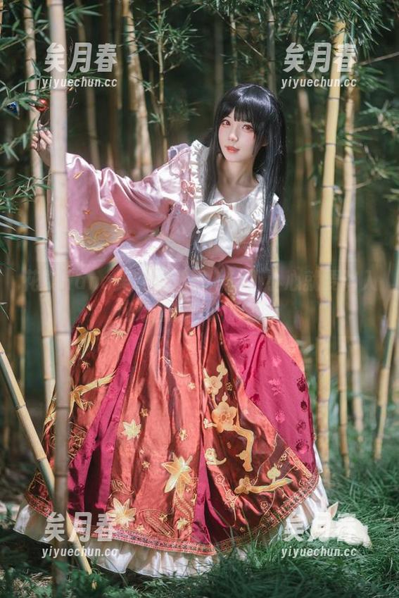 花柒Hana 花柒Hana美腿精选图片:不小心就要陷入这万里挑一的眸里。