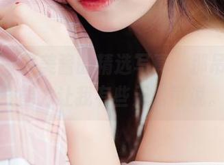 菠萝社 – 夏美酱的精选写真，那吊带的承载能力让我有些无话可说。