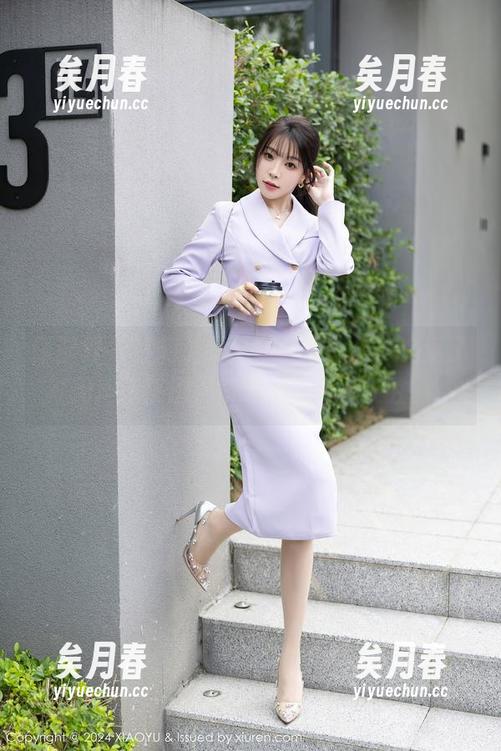 语画界 - 徐莉芝绣满蕾丝的图集，充满了无声的挑逗，悄悄让人引人入胜。