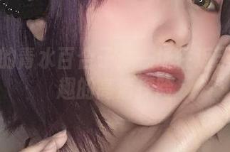 网袜里的青水百合子：一场往返于美与逗趣的高清探险