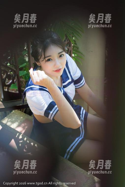 青豆客-琪琪qlql 青豆客 - 琪琪qlql最新写真集“夏天”,不同于闷热的天气,更像是一场清新的小雨。