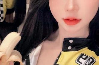 微密圈 – 其中一定有趣事！黎允熙baby的“秘书”套图，堪称officeglamour的代表。