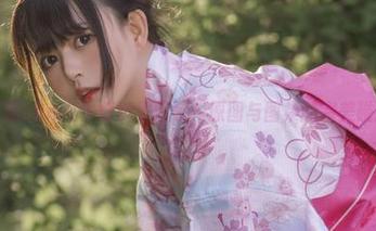 黑猫猫ovo在牛仔裤里闪耀—原图与图集的完美碰撞！