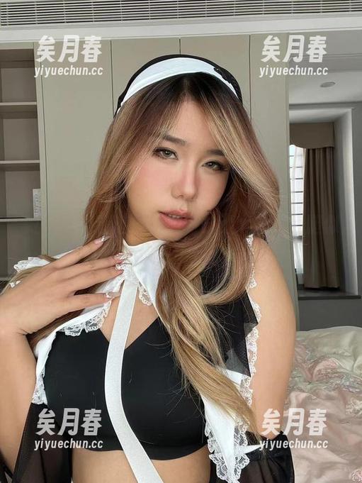 黑饱宝 微密圈 - 精选黑饱宝的长腿大冒险,腿似乎快要飞起来了
